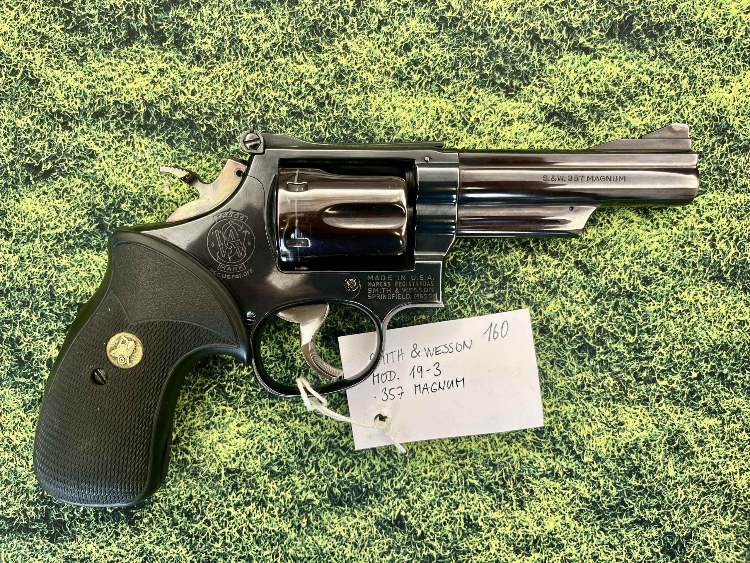Smith & Wesson Model 19-3 Combat Magnum, .357 Magnum