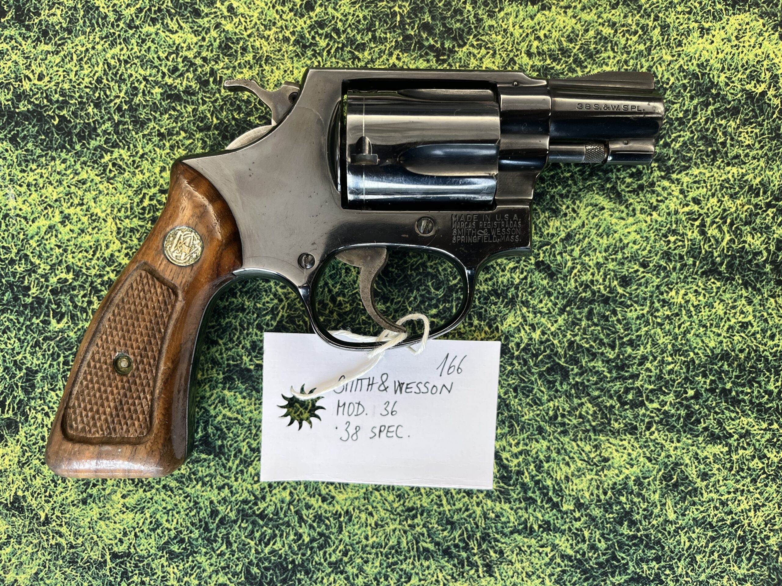 Smith & Wesson Model 36 Chief’s Special, .38 spec.