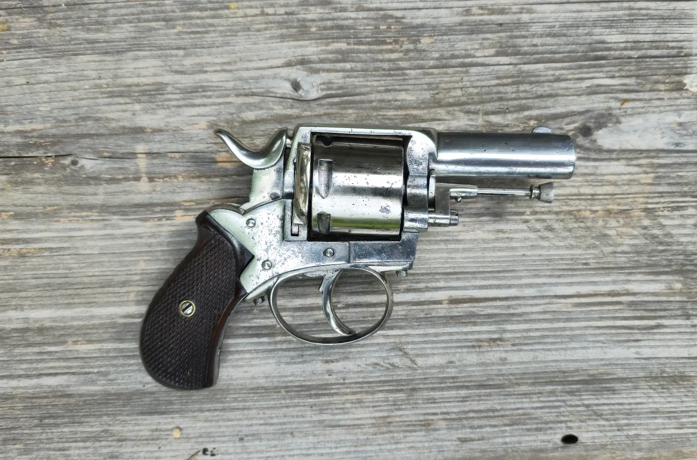 Revolver British Bulldog 