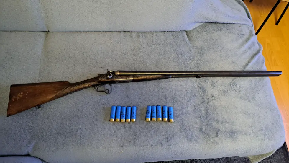 Kvalitní historická brokovnice Lancaster 16 CF + 10 patron
